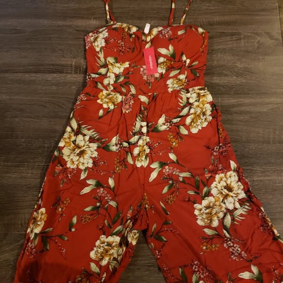 NEW! Floral Print Strappy Bra Cup Red Jumpsuit - Picture 2 of 4